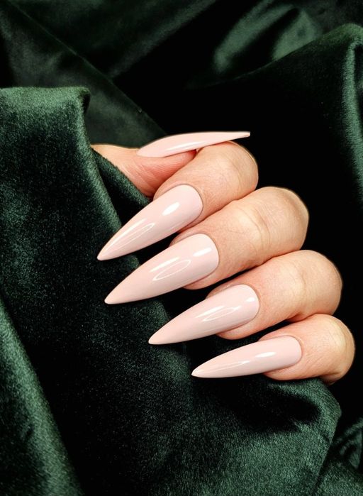 Różowe tipsy handmade