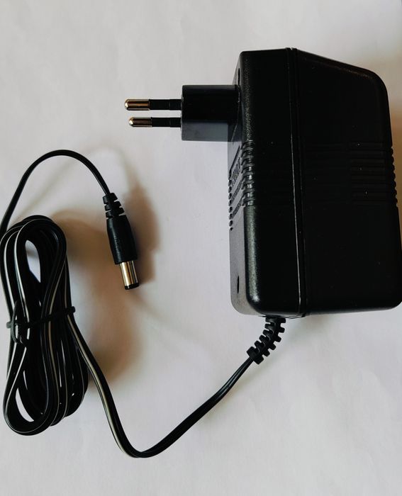 do Mic100 Mic200 Behringer Zasilacz 9V AC 1300 mA