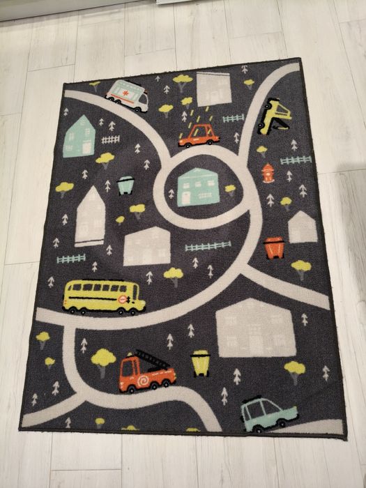 Tapete colorido com motivos