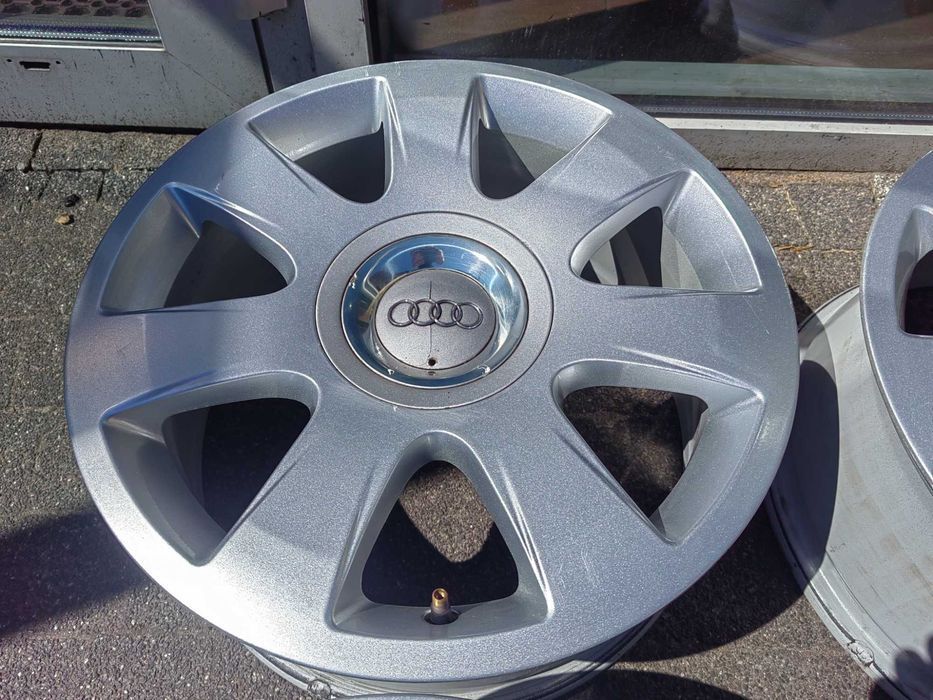 16" Audi A4 B5 B6 B7 8H0 Małysz Z kapslami S-Line VW Sharan Golf Gti Caddy Touran Skoda Octavia Superb Eos OEM ORYGINAŁ Audi NR76