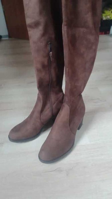 Kozaki Graceland do połowy uda 40