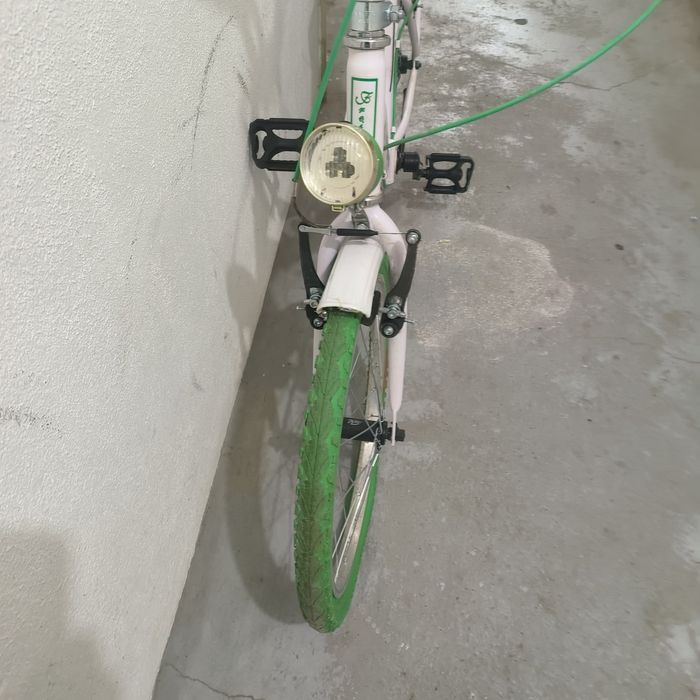 Bicicleta frejus branca e verde