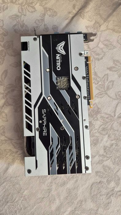 Gráfica sapphire Radeon Nitro+ 8GB GDDR5