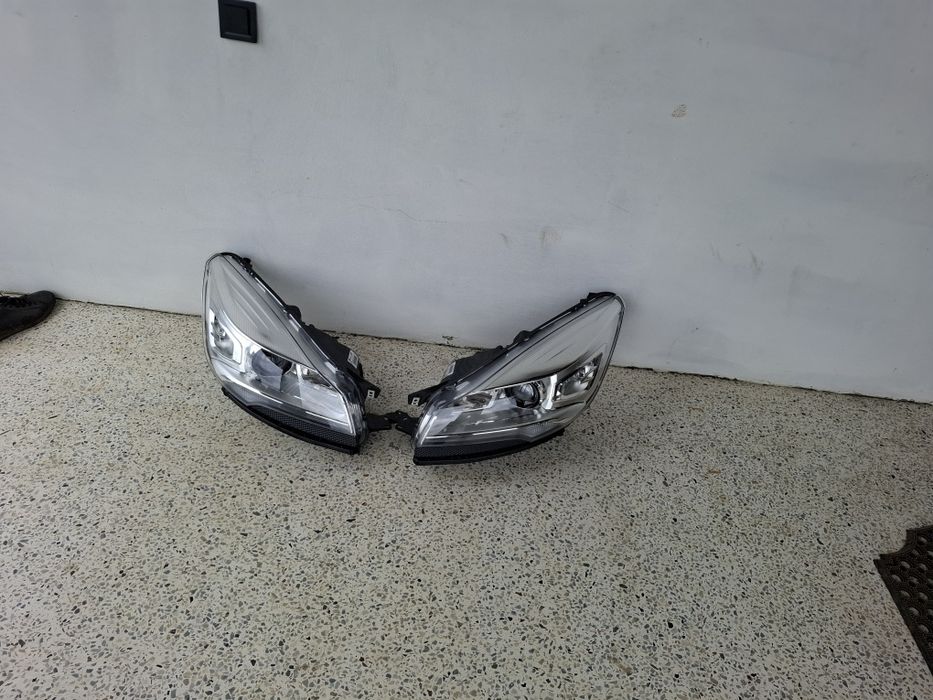 Оригінальні Ксенонові Фари Ford Kuga Mk2 / Escape (2012-2016) Bi-Xenon LED Valeo
