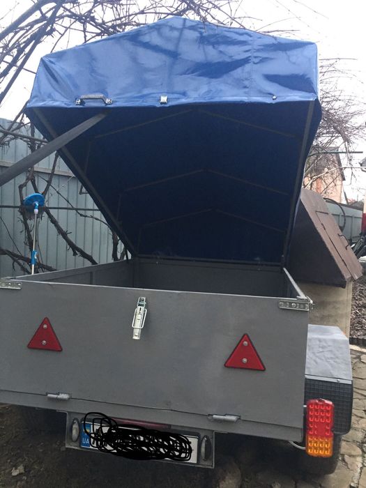 Новенький причіп