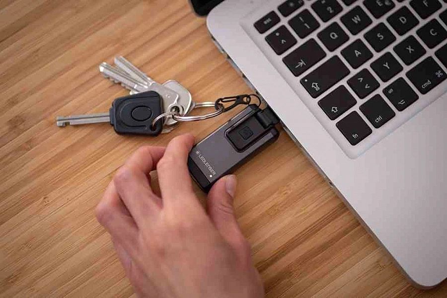 Latarka Ledlenser K6R USB z pamiecią 4GB szara