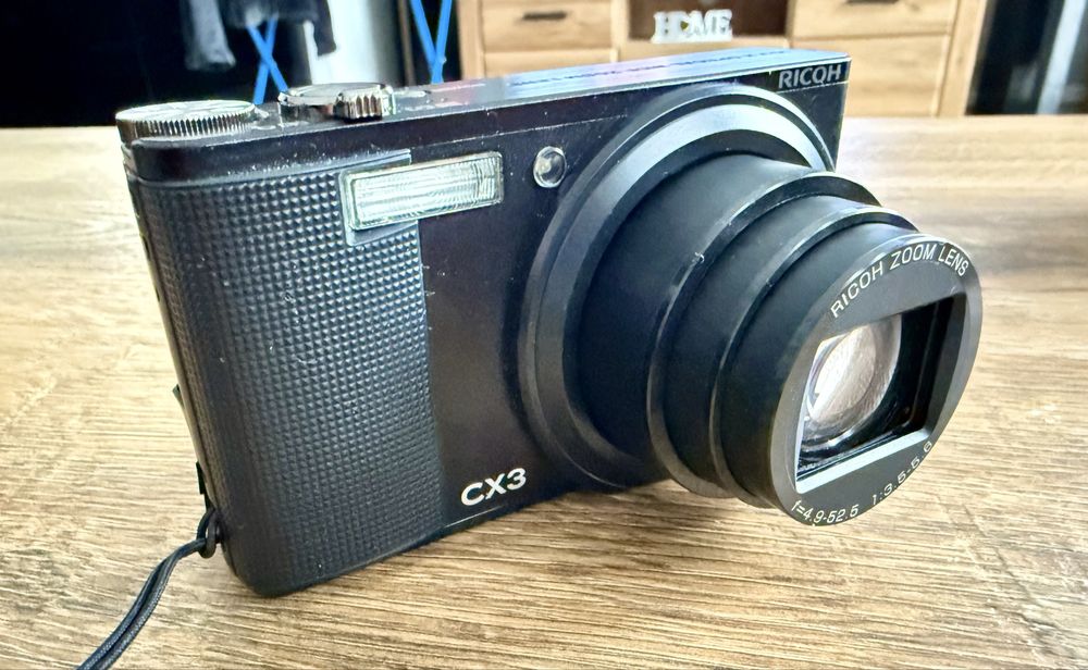 Aparat Cyforwy Ricoh CX 3
