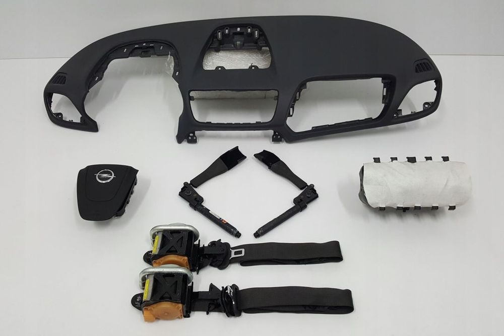 OPEL MOKKA DESKA ROZDZIELCZA KONSOLA KOKPIT PULPIT PODUSZKI AIRBAG AIR BAG PASY NAPINACZE KIT SET