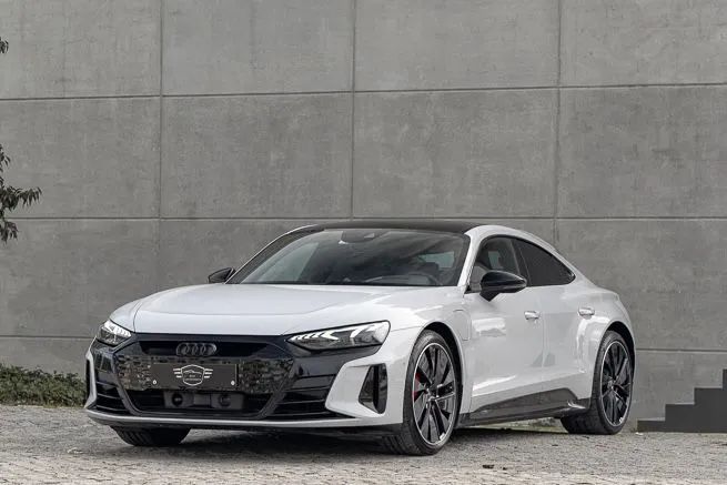 Audi e-tron GT quattro