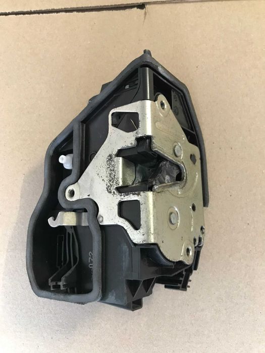 BMW X5 X6 E70 E71 7 E65 E66 5 E60 E61 Замок двери передний задний