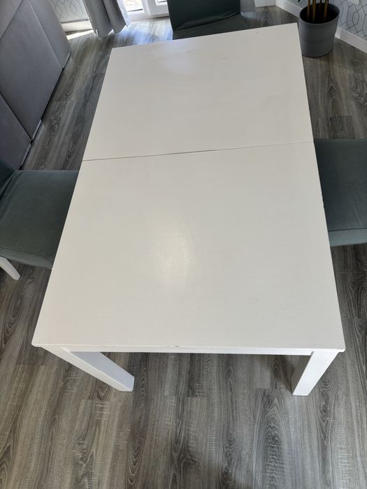 Mesa casa + 4 cadeiras