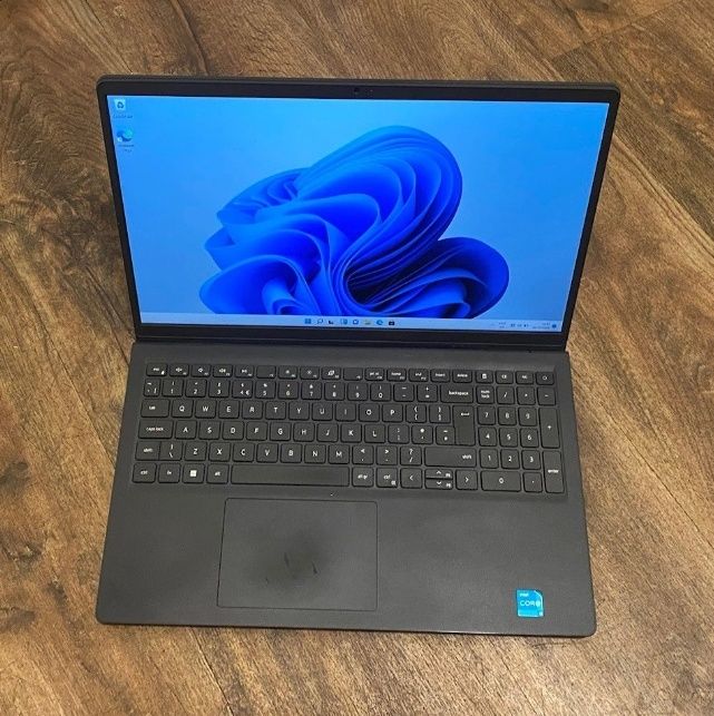 DELL VOSTRO 15 3510 ddr4 16gb ssd 512gb для роботи навчання FHD