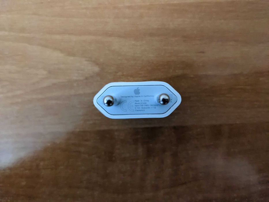 Сетевое зарядное устройство Apple iPhone 5W USB Power Adapter Оригинал