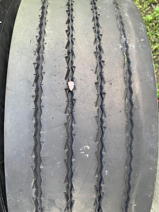 Продаж резини 295 60 R22.5