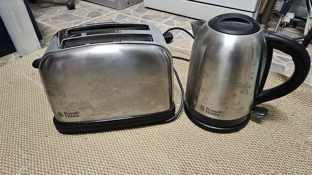 Chaleira e Torradeira Russell Hobbs