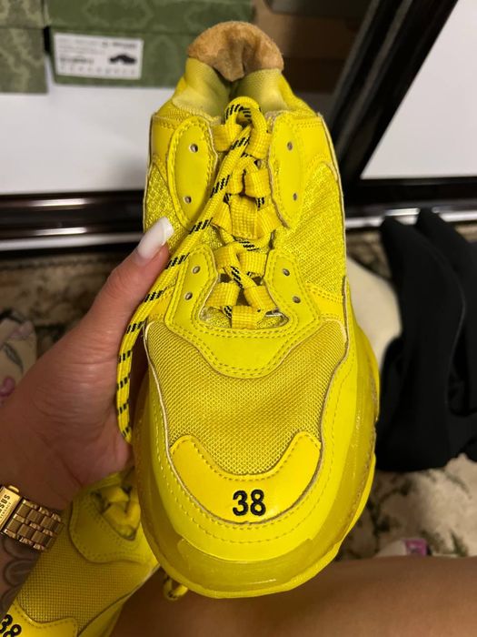 Кросівки balenciaga жовтий колір