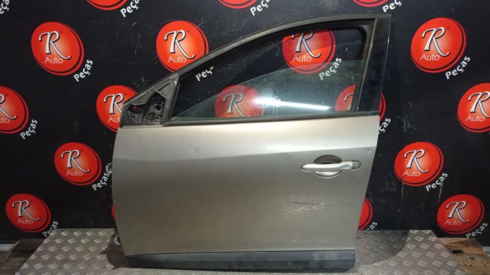 Porta Frente Esq Renault Megane Iii Hatchback (Bz0/1_)