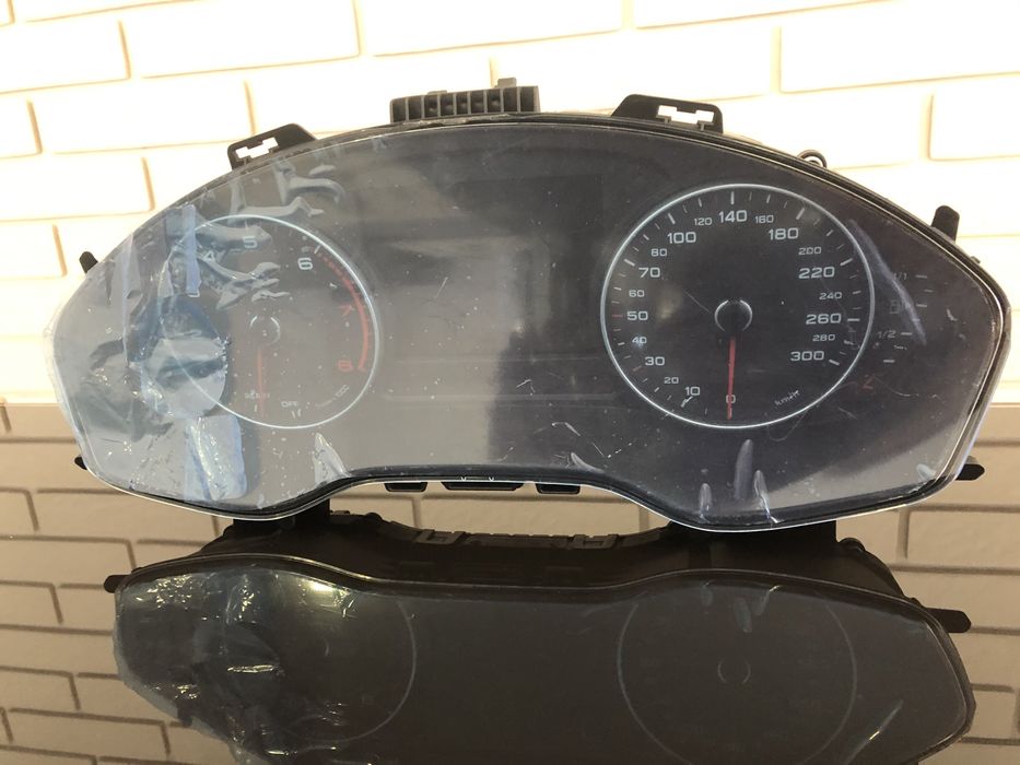 Панель приборов на Audi A4 B9 Европа.8W5.920.740.