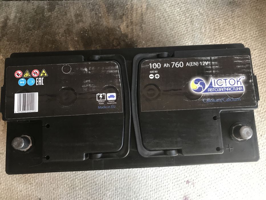 Акумулятор 100 ah 760A 12 V