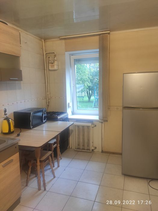 Посуточно 3-х кімнатна квартира (75кв.м)