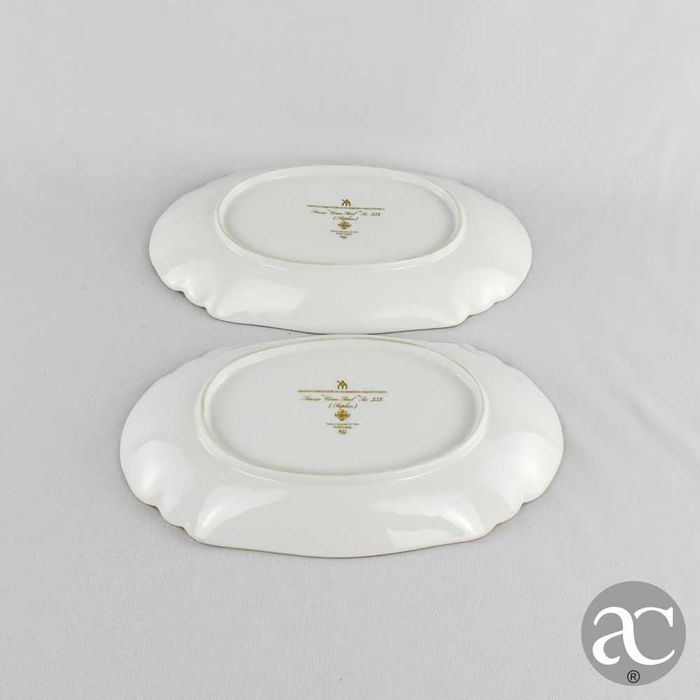 Par de terrinas e apresentador porcelana NG serviço “Coroa Real”