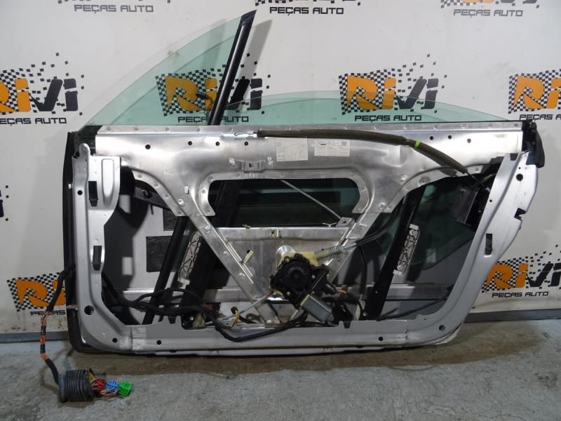 Porta frente direita AUDI TT (8N3)