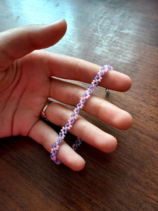 Гарненький браслетик ручної роботи