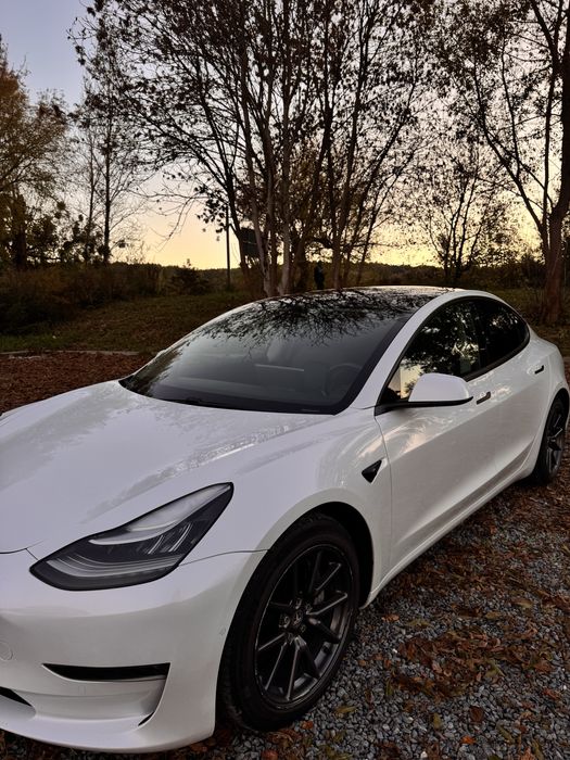 Тесла м3/Tesla m3