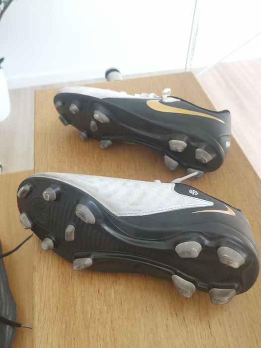 Chuteiras Nike -- 35 --