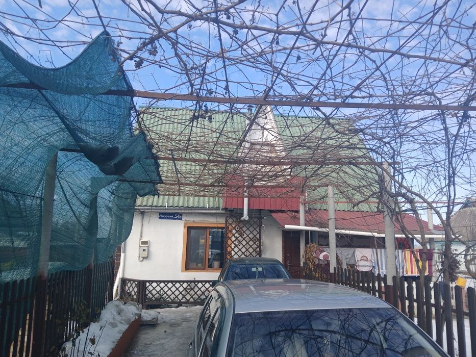 Затишний будинок в селі