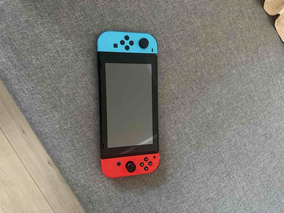 Продам Nintendo Switch v1,