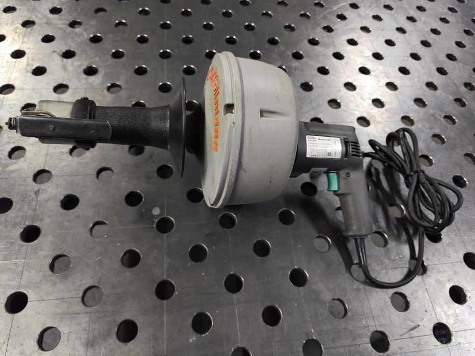 Elektryczna spirala bębnowa do czyszczenia rur odpływów  Ridgid K-39