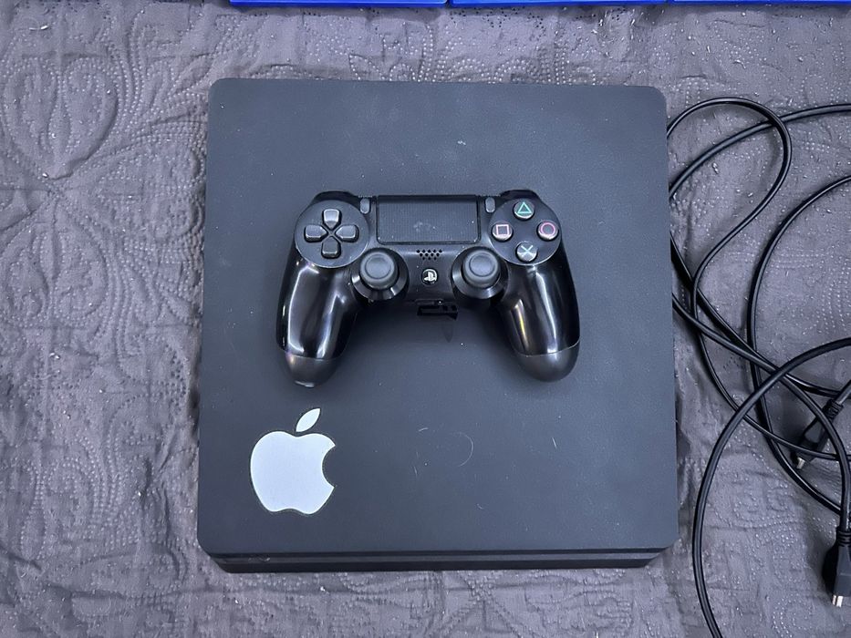 PlayStation 4 Slim + VR Headset + 4 Games + 2 Motion Controllers64171745402626121