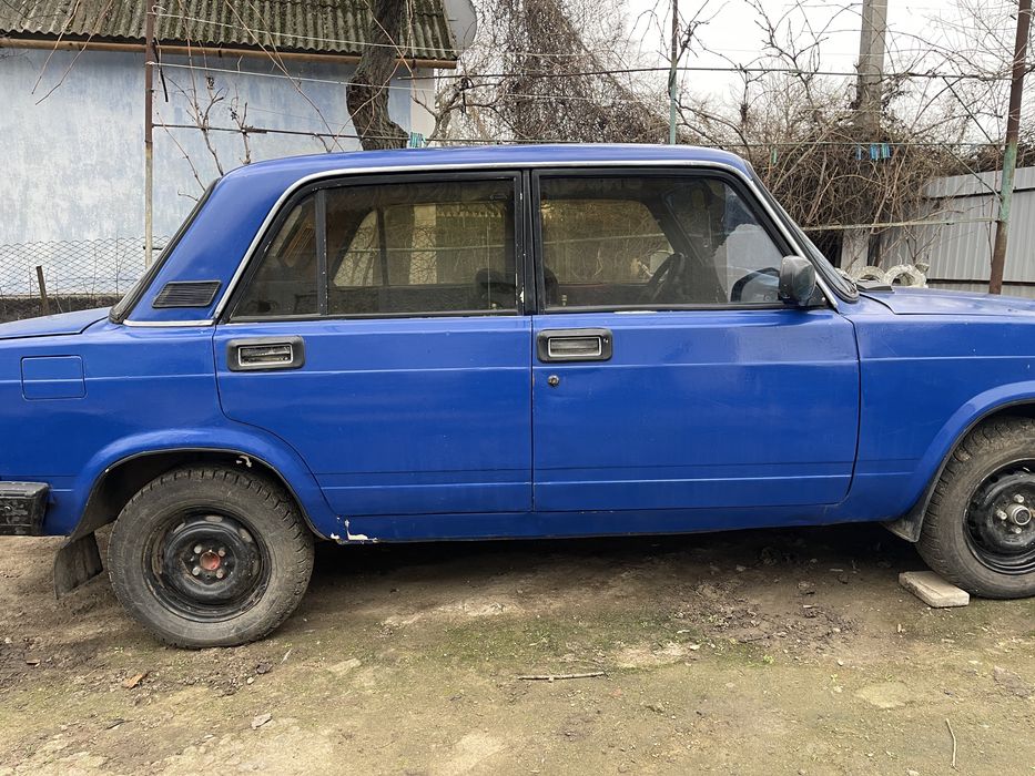 Ваз 2107 отличный жигуль с фаркопом