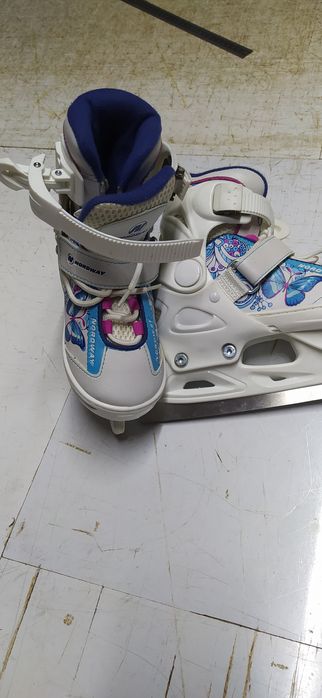 Ковзани на дівчинку