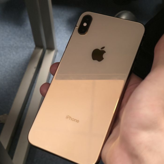 Iphone XS max можливий обмін про щось