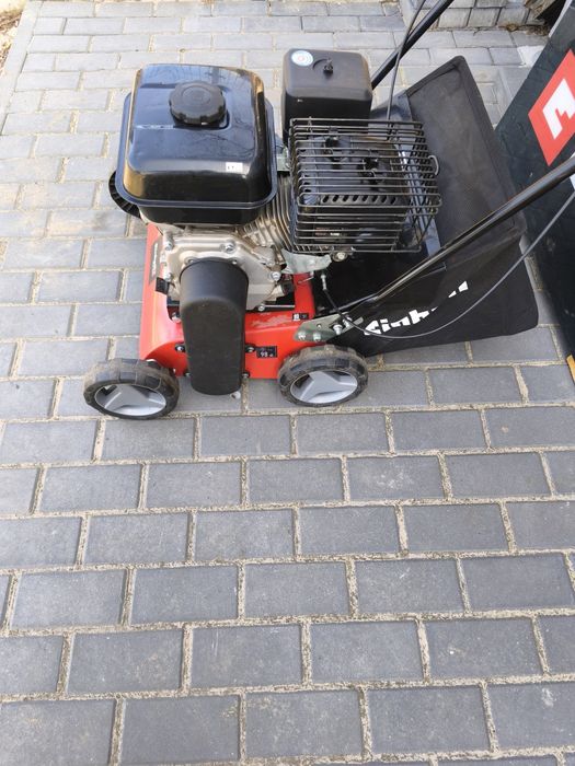 Wertykulator spalinowy Einhell GC-SC 4240 P