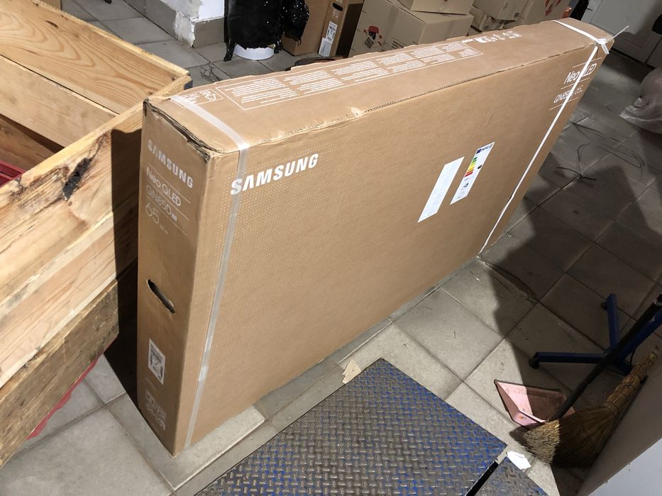 Телевізор Samsung NeoQLED QE-85QN85D, 75QN85D, 65QN85D, 55QN85D