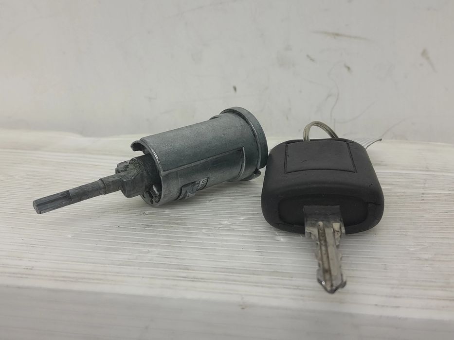 Canhão da ignição OPEL Corsa C Van