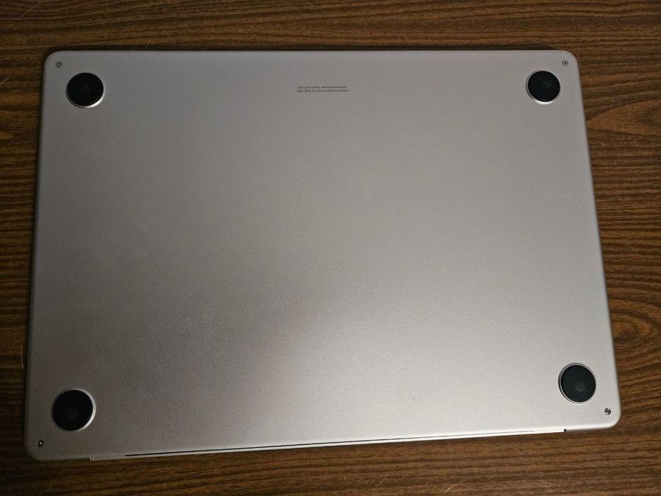  MacBook Air 13 2022 M2 Starlight