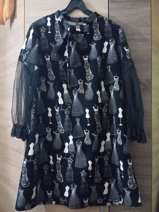 Сукня святкова ,гарна