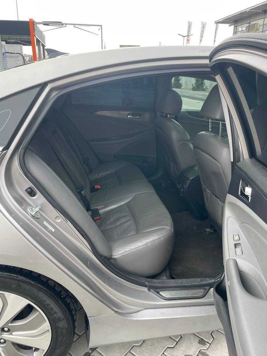 Оренда/прокат Nissan Leaf (24кВт) 2012 року