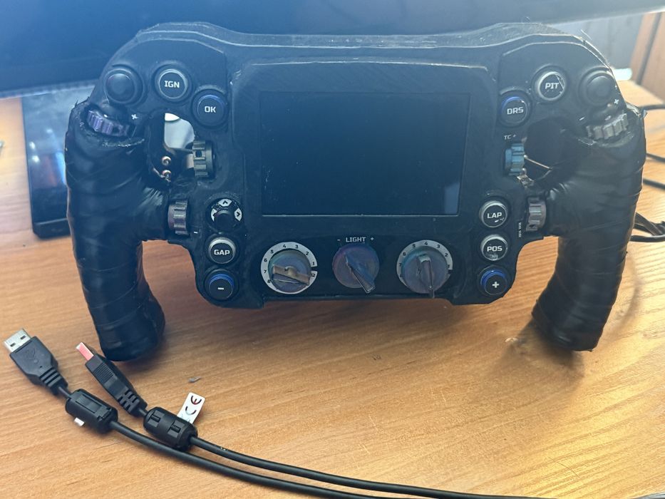 Kierownica z bolidu F1 mercedesa w11 replika DIY