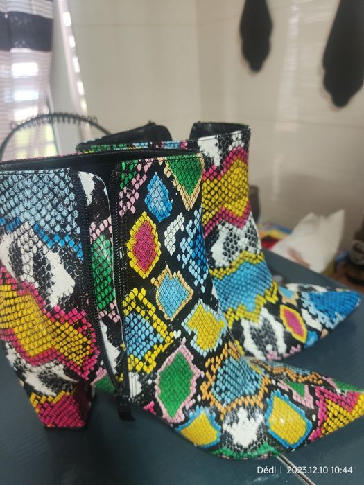 Botins print cobra multicolorido CN40/39