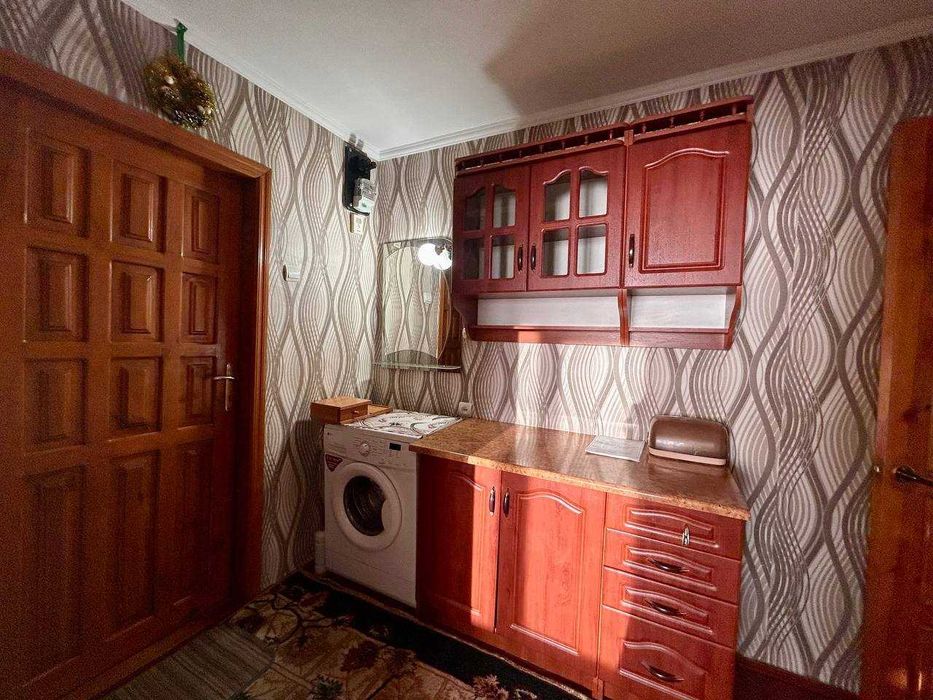 Дві кімнати в гуртожитку по вул. Князів Острозьких