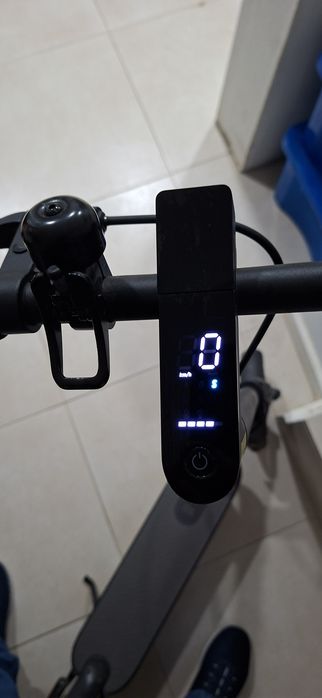 Trotinete Xiaomi Mi Electric Scooter Essential – Muito Estimada