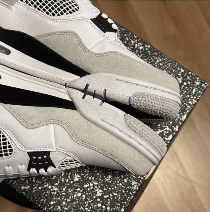 Jordan 4 retro military black R.41