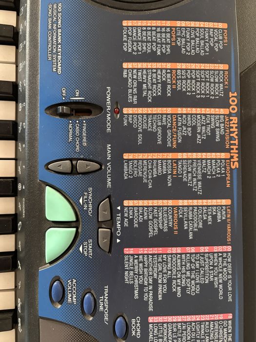 Keyboard Casio ze stojakiem