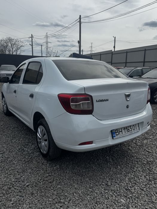 Dacia Logan 2016 год 1.2л Газ-Бензин Механика