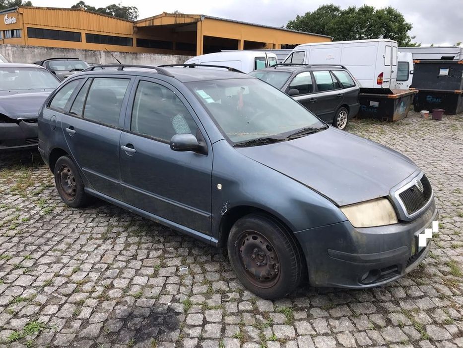 Skoda Fabia Break 1.2cc 2006 - Para Peças